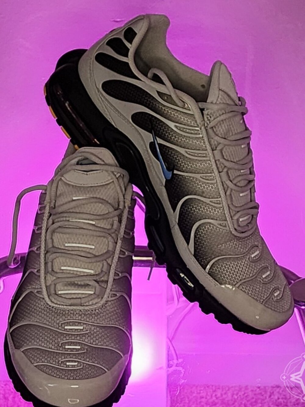 Nike Air Max Plus - Grey University Blue Black
